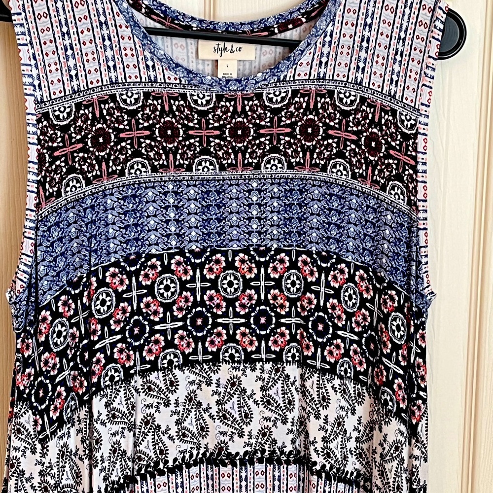 Dress - Picture 3 of 5
